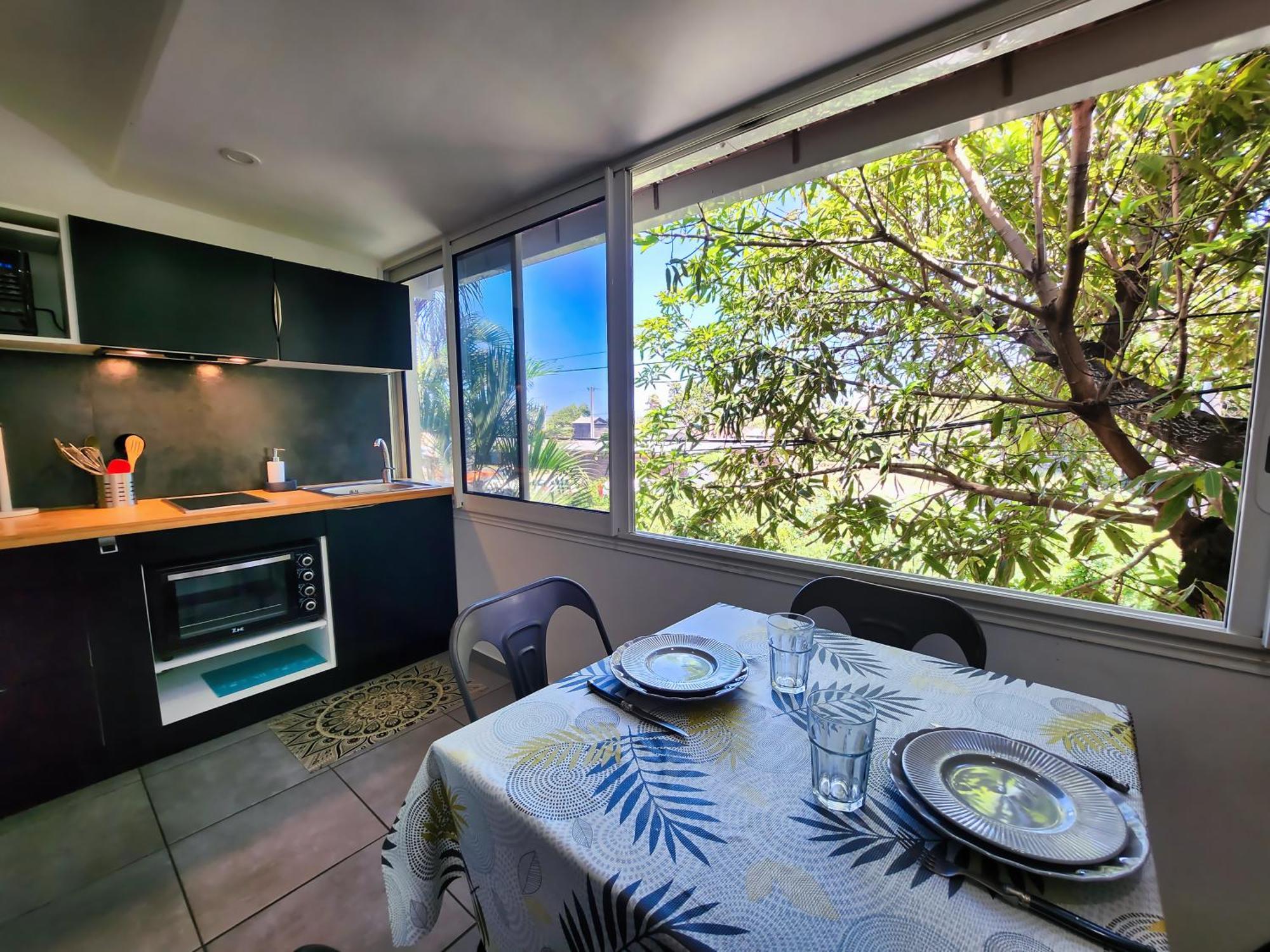 Le Manguier Apartment แซ็ง-ปีแยร์ ภายนอก รูปภาพ